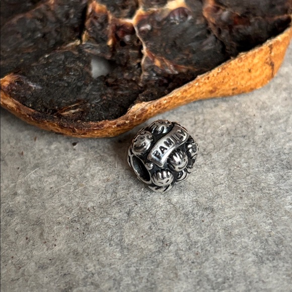 PANDORA Love & Family Charm Authentic Sterling Silver Smiling Faces Engraved - Picture 12 of 14